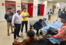 बिरहोर महिला की मौत के बाद बेबसी की तस्वीर, शव घर ले जाने के लिए भी नहीं थे पैसे