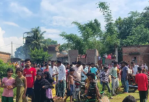 झारखंड के रांगा में पिता ने कुल्हाड़ी से की इकलौते बेटे की हत्या, पत्नी पर भी हमले की कोशिश; आरोपी फरार