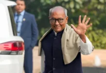 वोट चोरी के आरोपों के बीच दिग्विजय सिंह की सनातन स्वाभिमान यात्रा शुरू, कांग्रेस नेताओं की दूरी से उठे सवाल