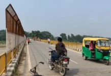 गोरखपुर में 40 लाख की जाली भी नहीं रोक सकी हादसा, करमैनी पुल से फिर राप्ती में छलांग; SDRF तलाश में जुटी